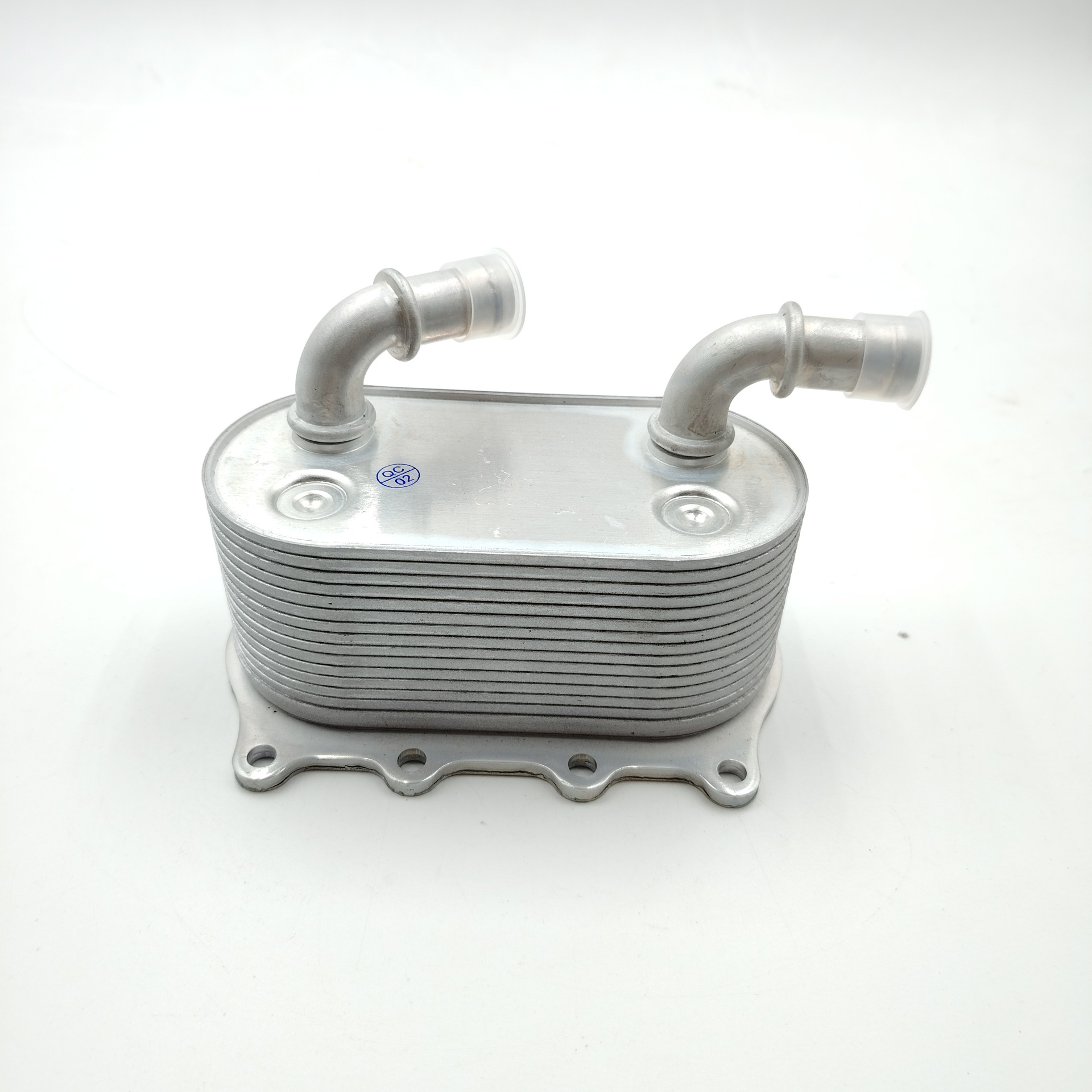 F01-1503011 is suitable for Chery engine oil cooler, oil cooler for domestic vehicles