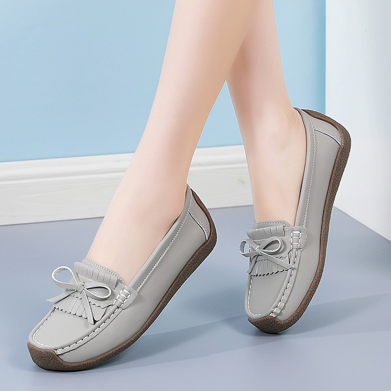 2026 Spring/Summer New Flat Shoes Versatile Soft Sole Mom Shoes Women's Casual Slip-On Lazy Shoes Plus Size Women's Shoes 2026 Spring/Summer New Flat Shoes Versatile Soft Sole Mom Shoes Women's Casual Slip-On Lazy Shoes Plus Size Women's Shoes