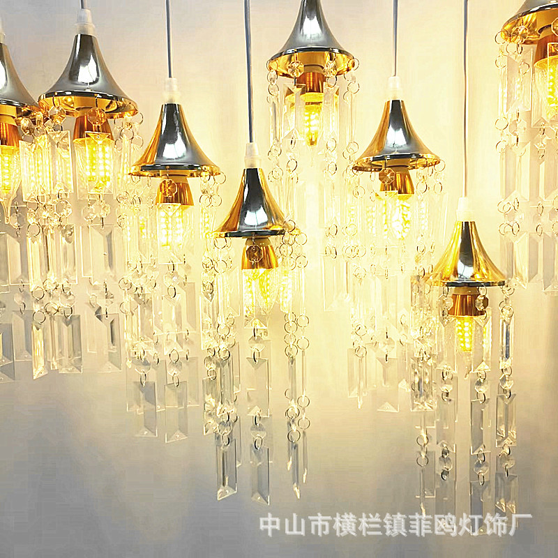 Nueva luz de lujo de la boda 10-cabeza de cristal de hielo bar etapa lámpara decorativa de la boda de acrílico luminoso diseño de techo