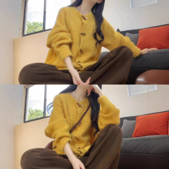 多巴胺黄色软糯牛角扣针织开衫女秋冬氛围感宽松慵懒毛衣外套上衣