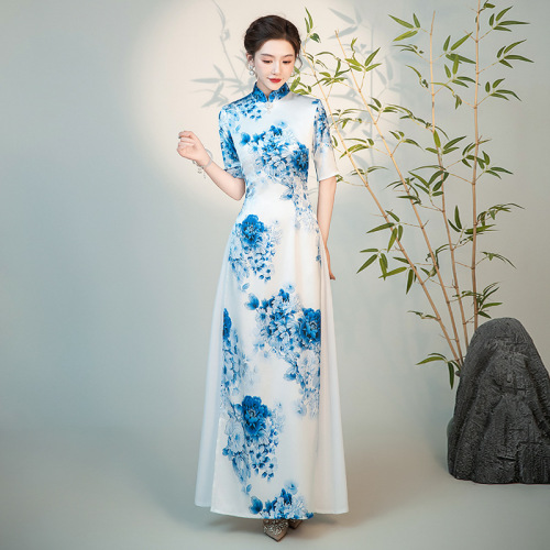 White blue floral chinese dress model show Cheongsam party oriental style Qipao Ethnic Style Walk Performance Dress White blue floral chinese dress model show Cheongsam party oriental style Qipao Ethnic Style Walk Performance Dress
