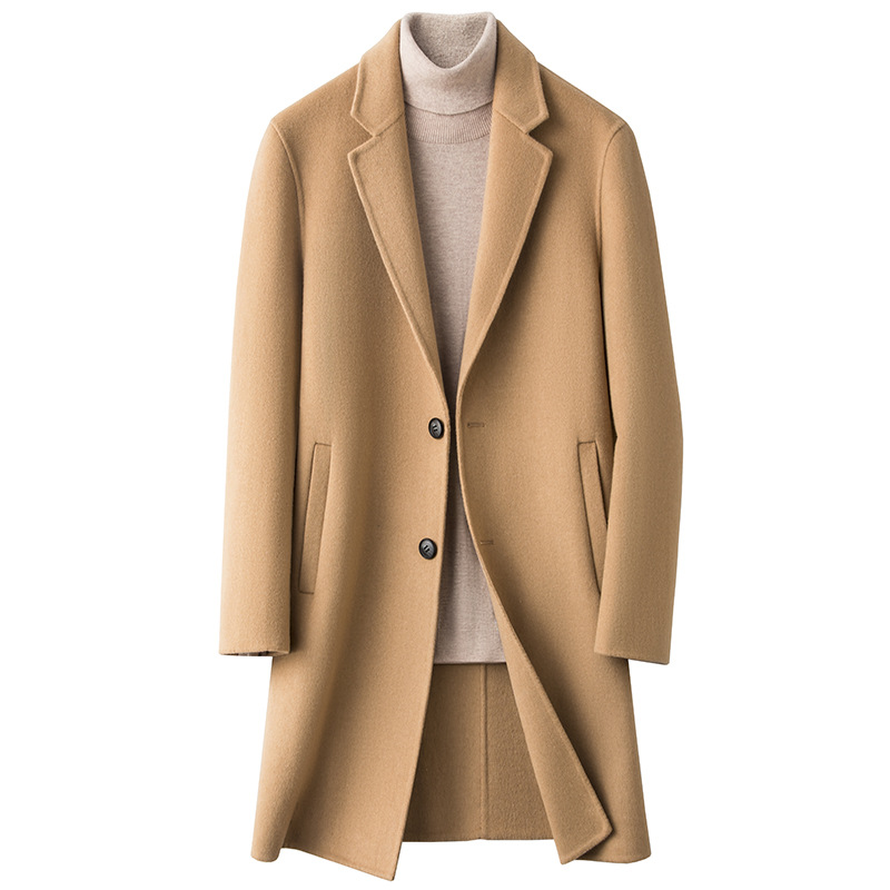 冬の毛はコートの男性がかっこいいです。高級感があります。