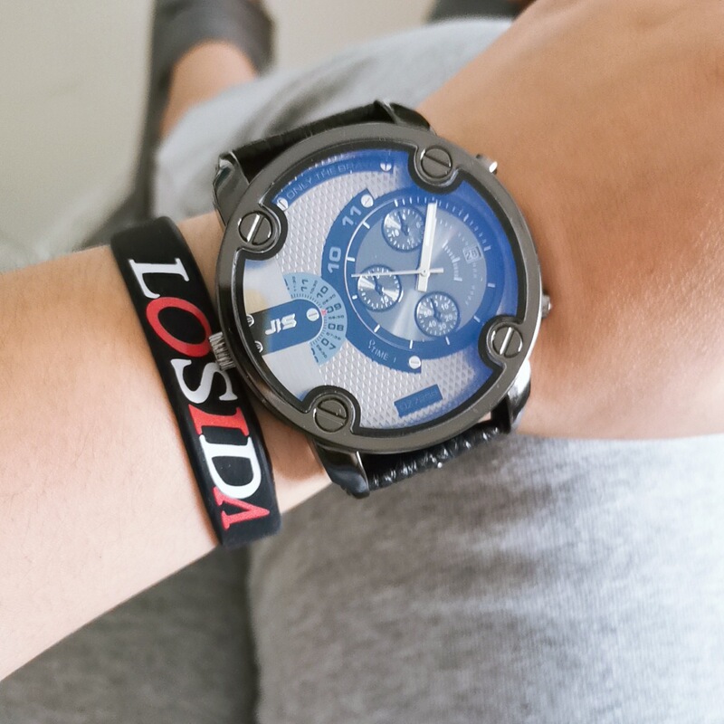 Military Watch with Korean Leather Strap, Fashionable Blue Light, Edison Chen Style, Unisex Student Large Dial Quartz Watch with Blue Light and Luminous Features