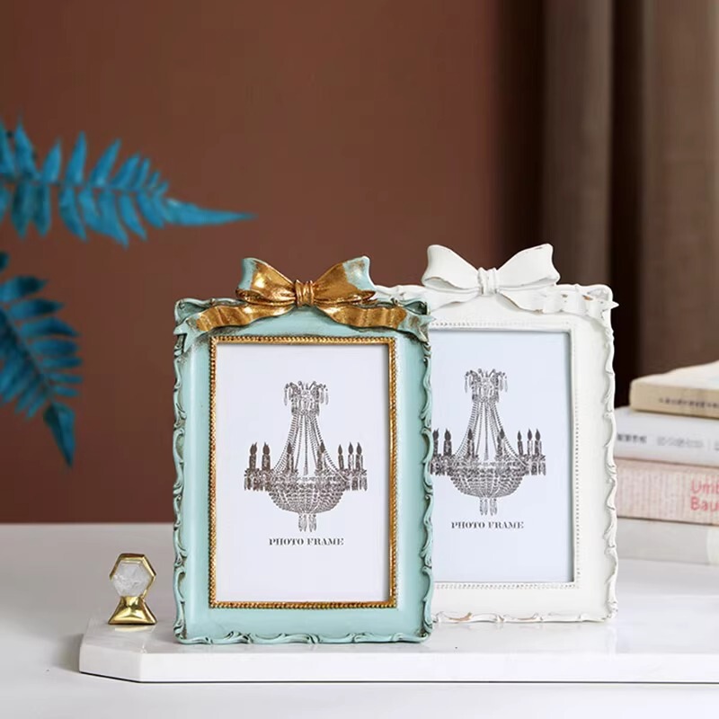 Amazon's Hottest Cross-Border French Medieval Carved Photo Frame European Retro Resin Double-Layer Relief Oil Painting Frame