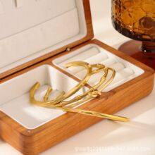 �W��ins���P����C�_�ڲ���ɫ��С���OӋ�к��s�ٴ��¿����Ů