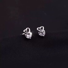 �����ʯ���Ů���s�߼��К��|�ٴ���С���OӋС���¾��¶����