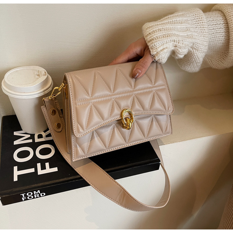 High End Handbag For Women In Winter 2023, New Versatile Single Shoulder Crossbody Bag, Niche Design For Women's Small Square Bag_voghion.com
