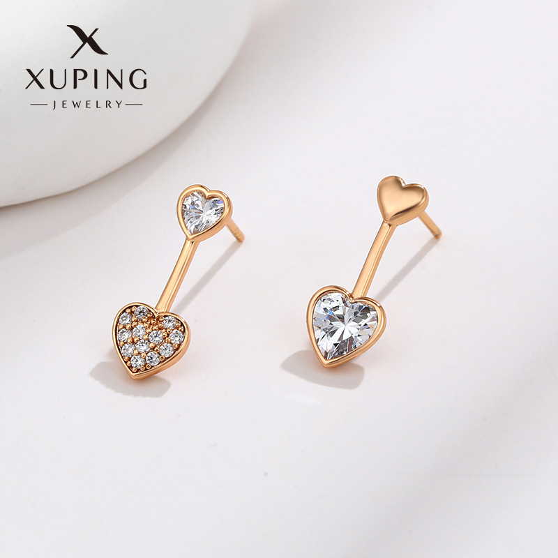 Joyería de Xuping japonés y coreano asimétrico precioso stud pendientes mujeres 18k chapado en oro micro con incrustaciones de circonio pendientes en forma de corazón al por mayor