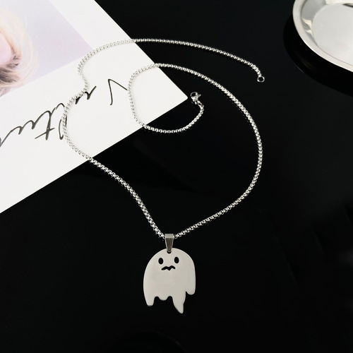 European and American minimalist necklace fashion influencer clavicle chain personalized exaggerated pendant Yiwu small commodity stall stock wholesale