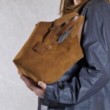 羳25ﶬ¿*ڡPolo˻@Ӹ߼sĥɰƤŮ