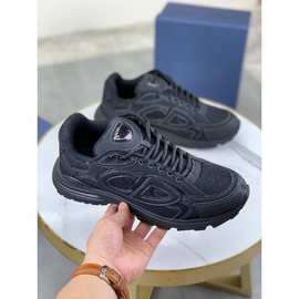 欧洲站男鞋新款真皮网面透气休闲运动鞋男跑步鞋系带鞋时尚潮流男