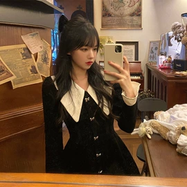 连衣裙;时尚休闲套装;女式衬衫