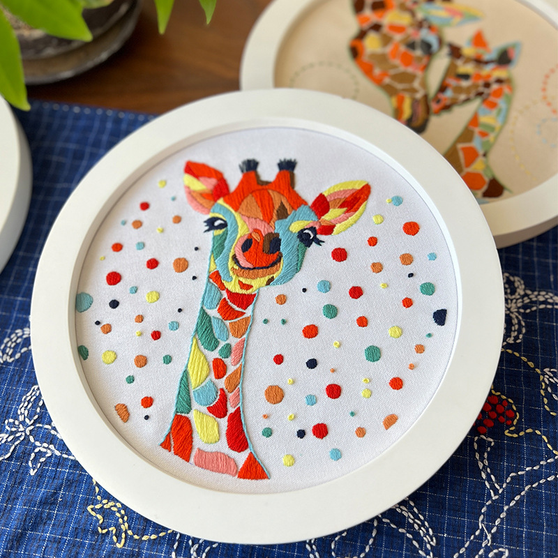 Nueva girafa encantadora dibujos animados colgar pintura Ludiy bordado material artesanal bolsa colgar pintura de la sala de estar para niños colgar pintura creativa