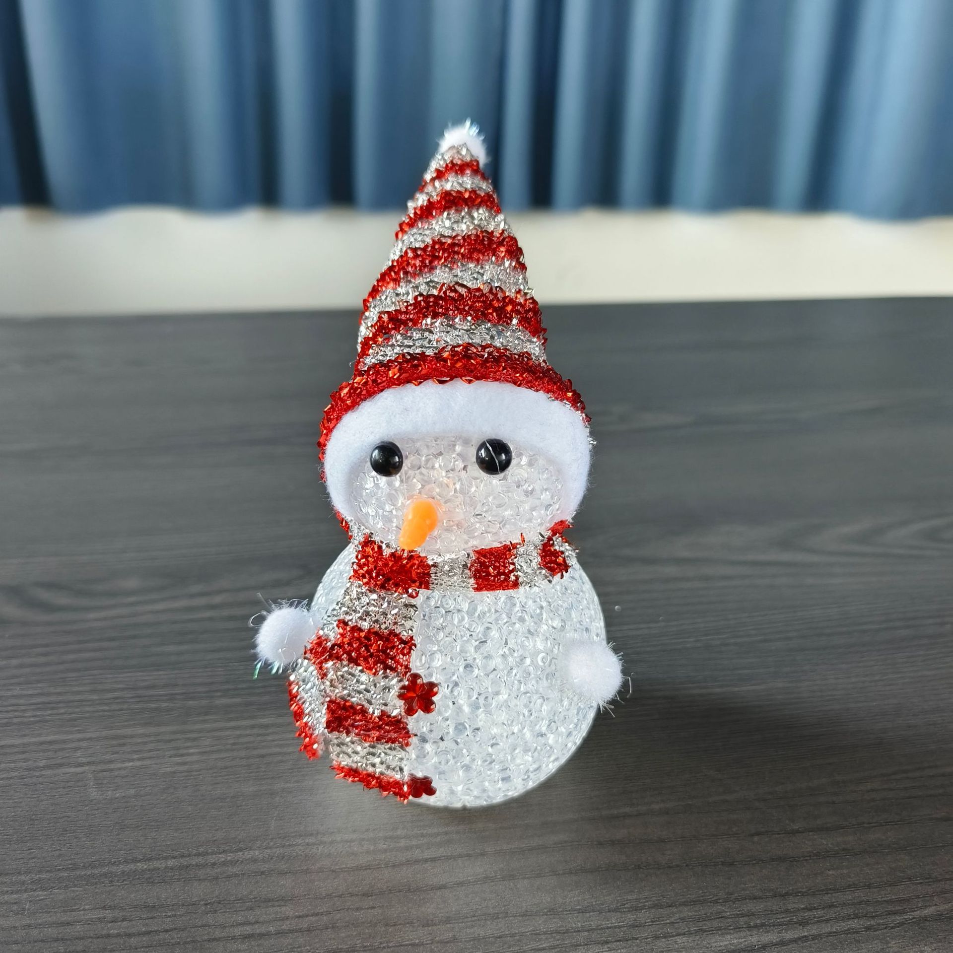 Transfronterizo luminoso muñeco de nieve decoración de Navidad   Muñeca de nieve de plástico de cristal luminoso y colorido