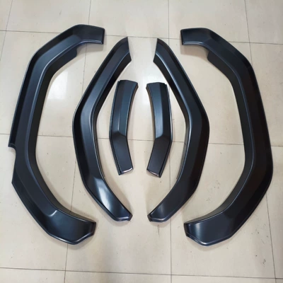 Hilux Travo Wheel Arches New Model 2026 Hilux 4-Door Travo Original Car Model Wheel Arches Special for the Car Black (Wheel eyebrow) - travo-four-door-6inch-original-wheel-eyebrow-2026