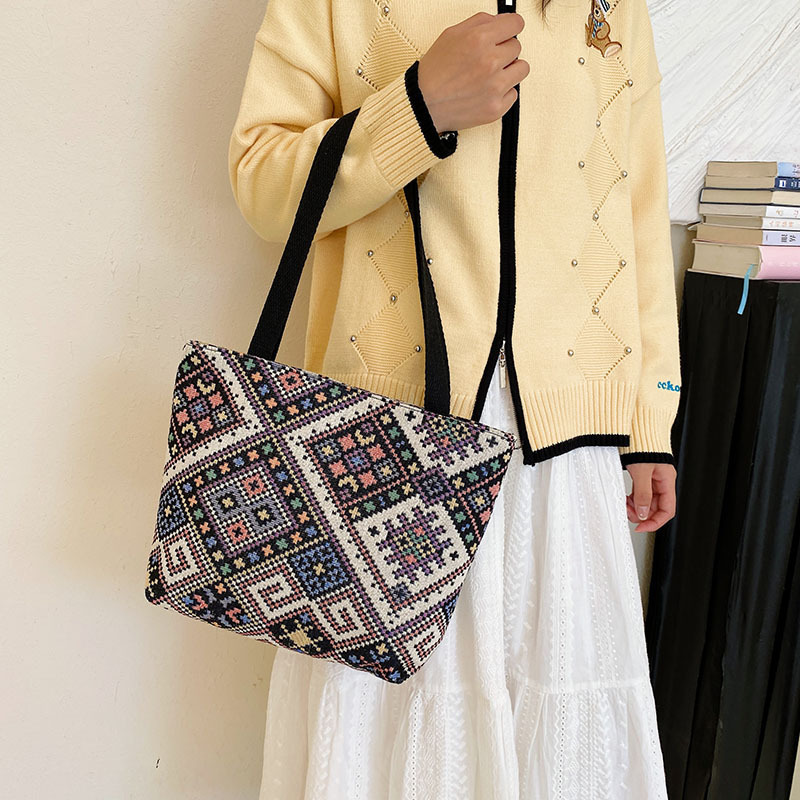 Ethnic Style Tote Bag 2025 New Large-Capacity Shoulder Handbag Ins Popular Canvas Bag Ethnic Style Tote Bag 2025 New Large-Capacity Shoulder Handbag Ins Popular Canvas Bag