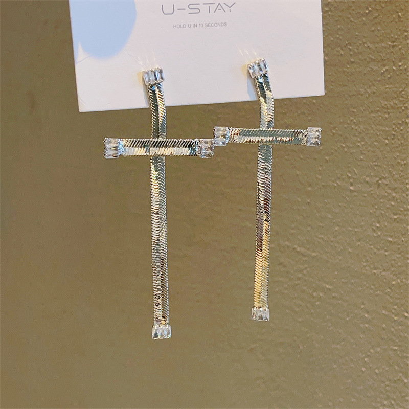1 Pair Vintage Style Cross Solid Color Plating Inlay Mixed Materials Zircon Drop Earrings display picture 4