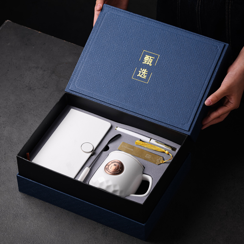 Taza de cerámica Juego de regalo de empresa Cuaderno Firma de libro Taza de bolígrafo Taza de café Regalo de mano con LOGOTIPO