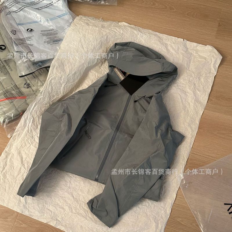 アウトドアレジャー防風防水LT通気フード付きハードシェル突撃服ジャケット貝栗粉クロスボーダーアマゾン|undefined