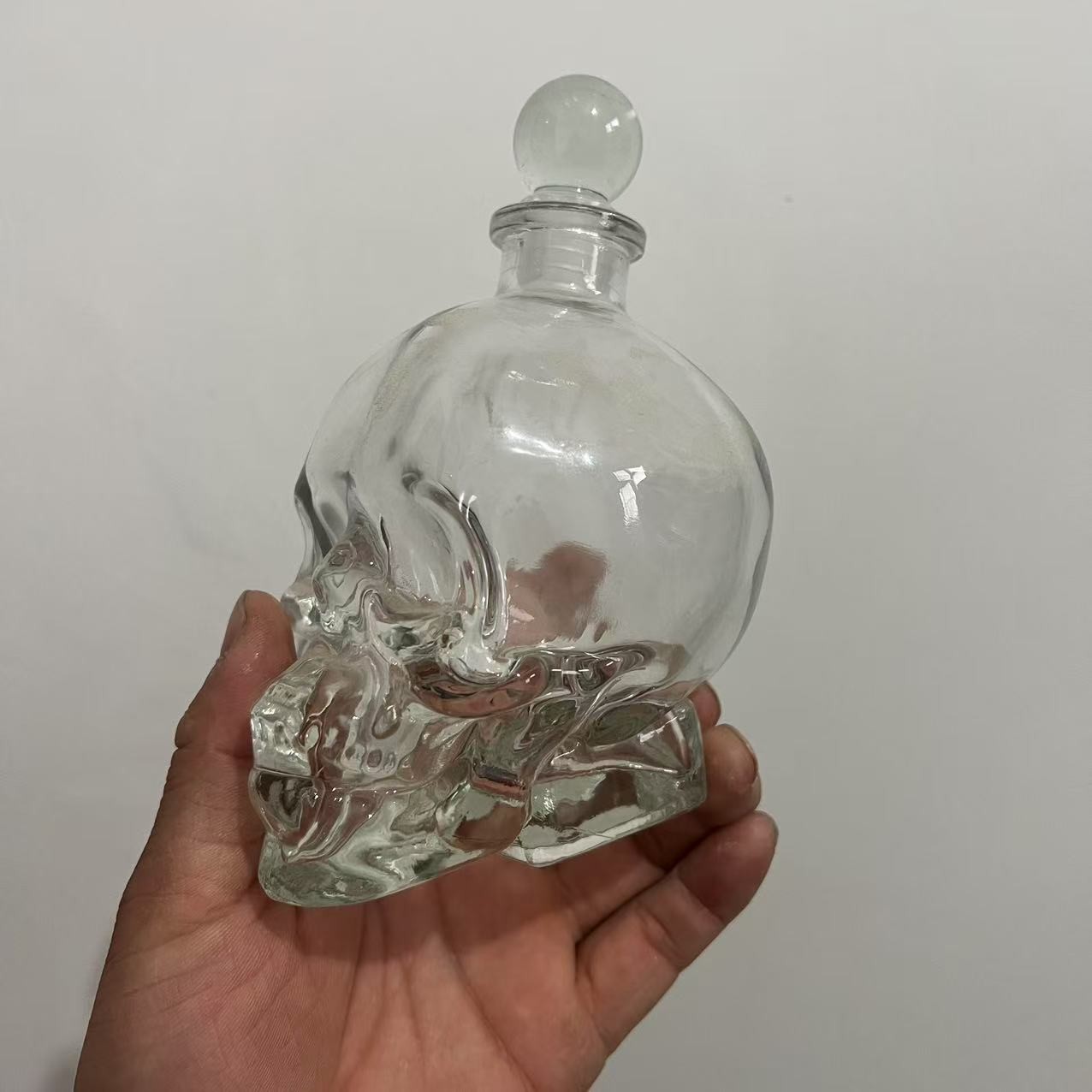 Cráneo botella de vino vaso botella vacía copa de vino de gama alta conjunto de vino creativo decantador dispensador de vino cerveza de vino botella de whisky de vino extranjero