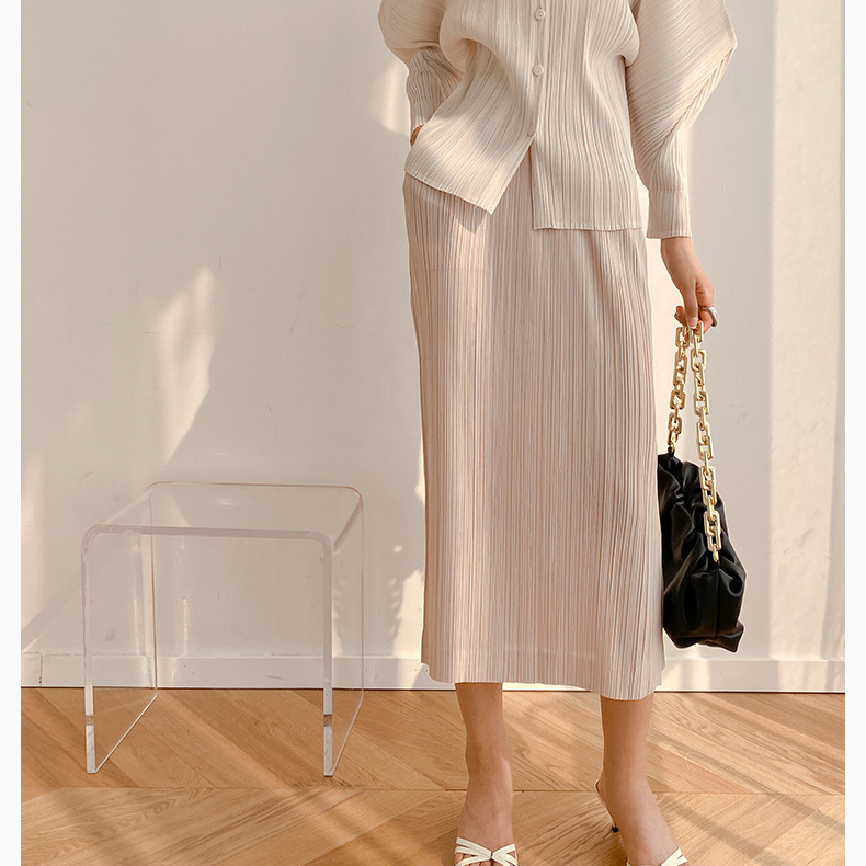 Manufacturer direct supply of 2024 autumn and spring high-end pleated slimming mid-waist and age-reducing side slit mid-length skirt Pleats