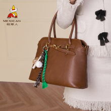 �����˰���Ůʿ�¿�߼��Еr���OӋ�ٴ�μ�б����ϰ�ͨ�������