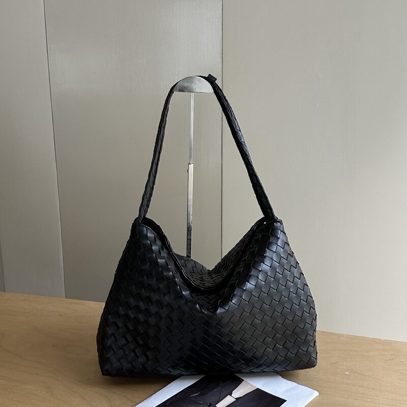 2026 New Niche Handmade Woven Bag, Commuter Tote Bag, Single Shoulder Crossbody Bag, Casual Plaid Underarm Bag