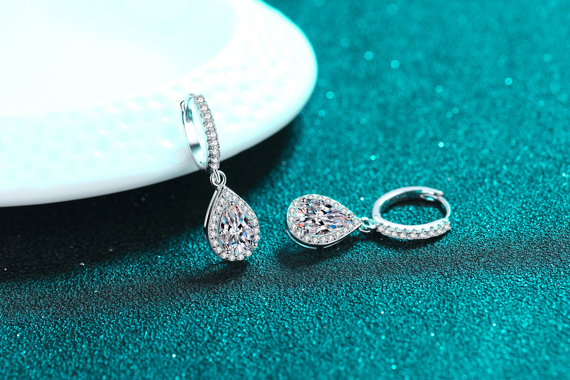 Elegant Water Droplets Sterling Silver Moissanite Zircon Drop Earrings In Bulk display picture 3