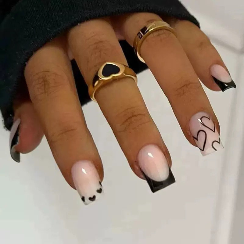 Wearable Nails Cross-Border Hot-Selling New French Style Medium-Length Square Black-Edged Heart-Shaped Nail Tips Fake Nail Tips Set