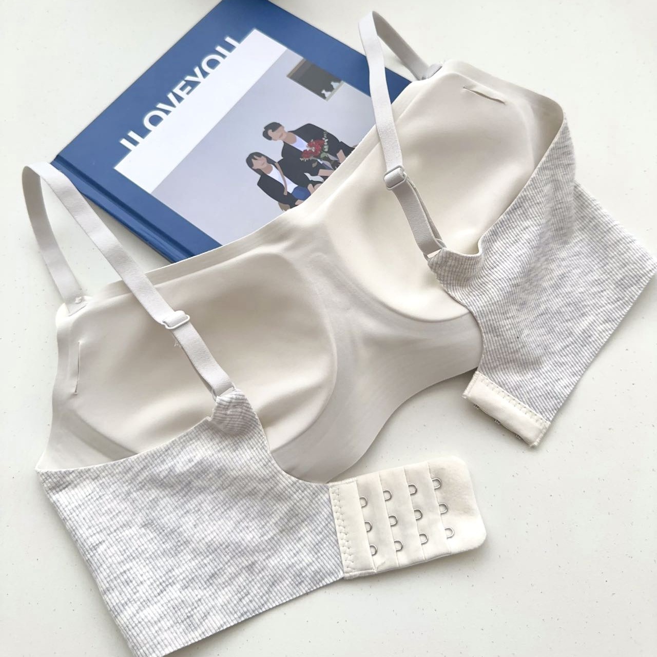 No deja marcas, antiluz, fruncido, copa fina, tira de gelatina, sin anillo de acero, soporte suave, leche auxiliar, taza tridimensional, ropa interior, sujetador femenino