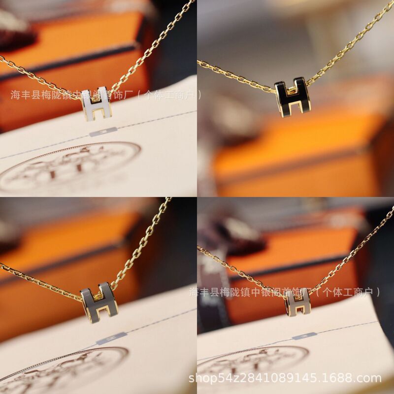 V Gold New Exquisite Craftsmanship Large and Small Size Love Letter H Enamel Necklace for Women, High-end Light Luxury Fashion Enamel High Version V Gold New Exquisite Craftsmanship Large and Small Size Love Letter H Enamel Necklace for Women, High-end Light Luxury Fashion Enamel High Version
