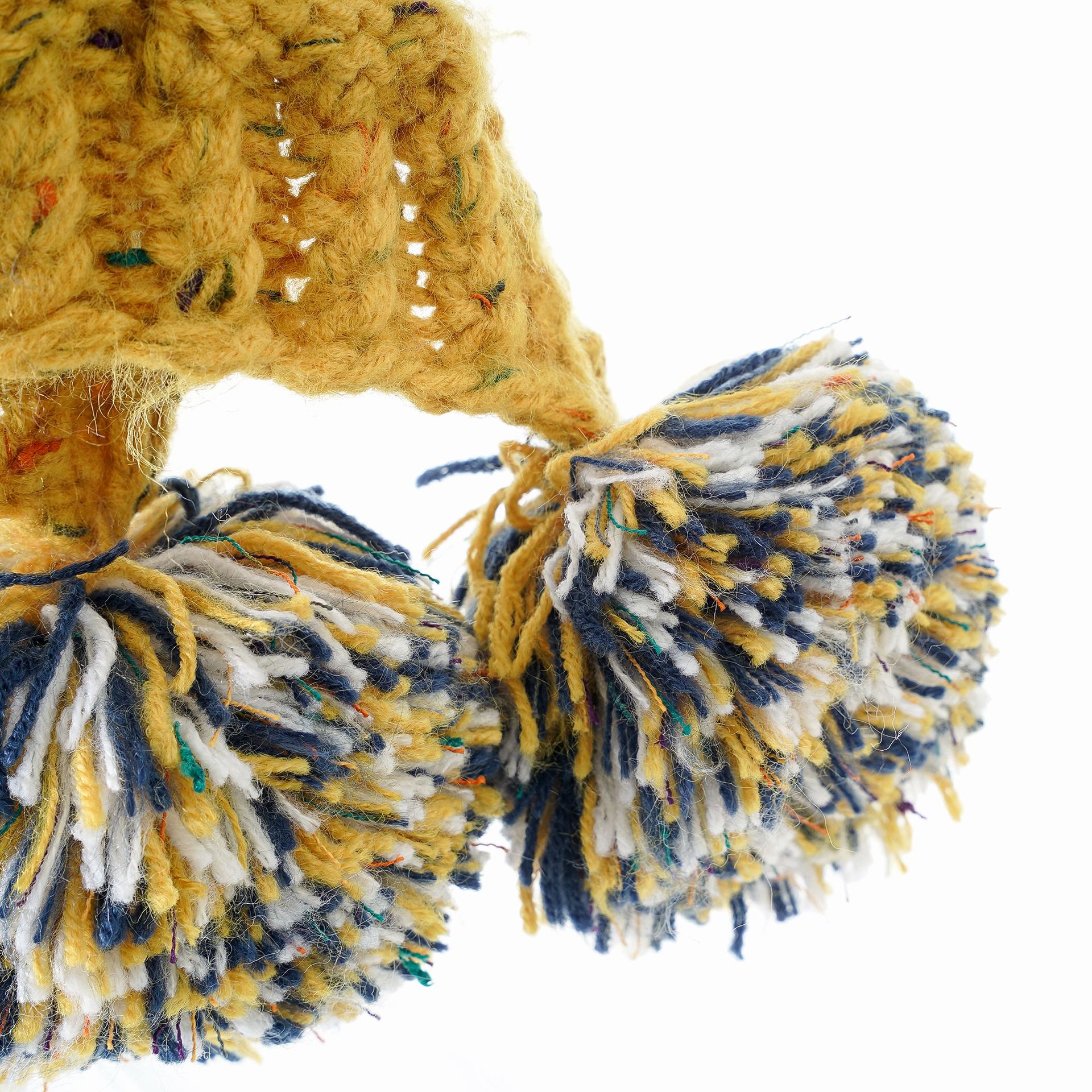 Otoño e Invierno nuevo color mezclado bola hecha a mano protección del oído sombrero de punto femenino invierno coreano dulce lindo sombrero de lana