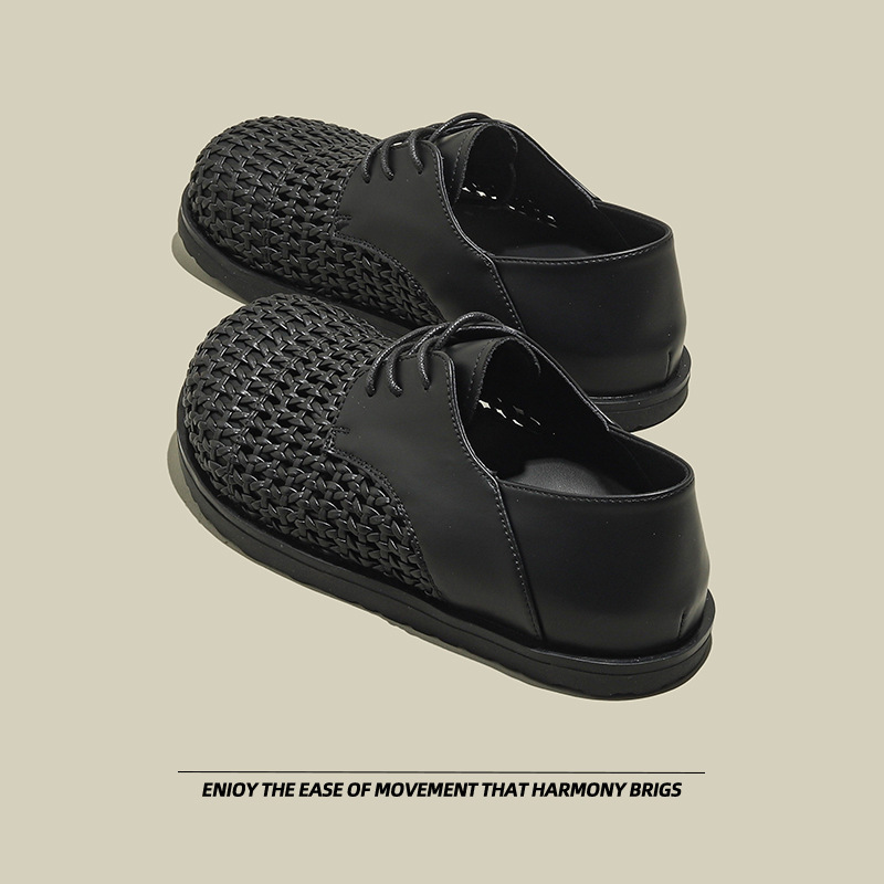 Woven breathable shoes with shoelaces