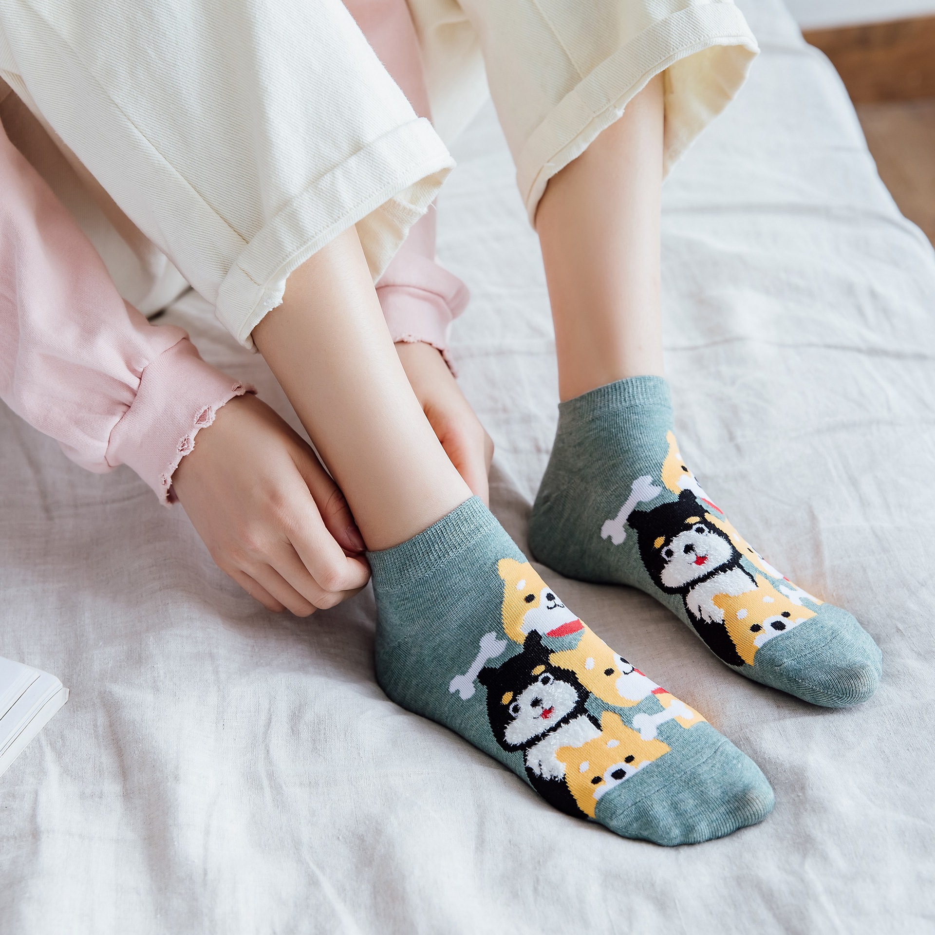 Primavera y verano nueva caricatura Comercio exterior Calcetines de barco de mujer estilo universitario boca baja calcetines invisibles ins estilo japonés calcetines cortos de moda