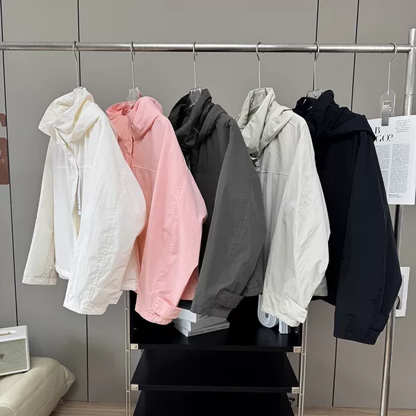 Autumn New Women's Tops, Loose Jackets, Casual Windproof Stand-Up Collar Versatile Jackets, Outdoor Windbreakers, Hooded Jackets