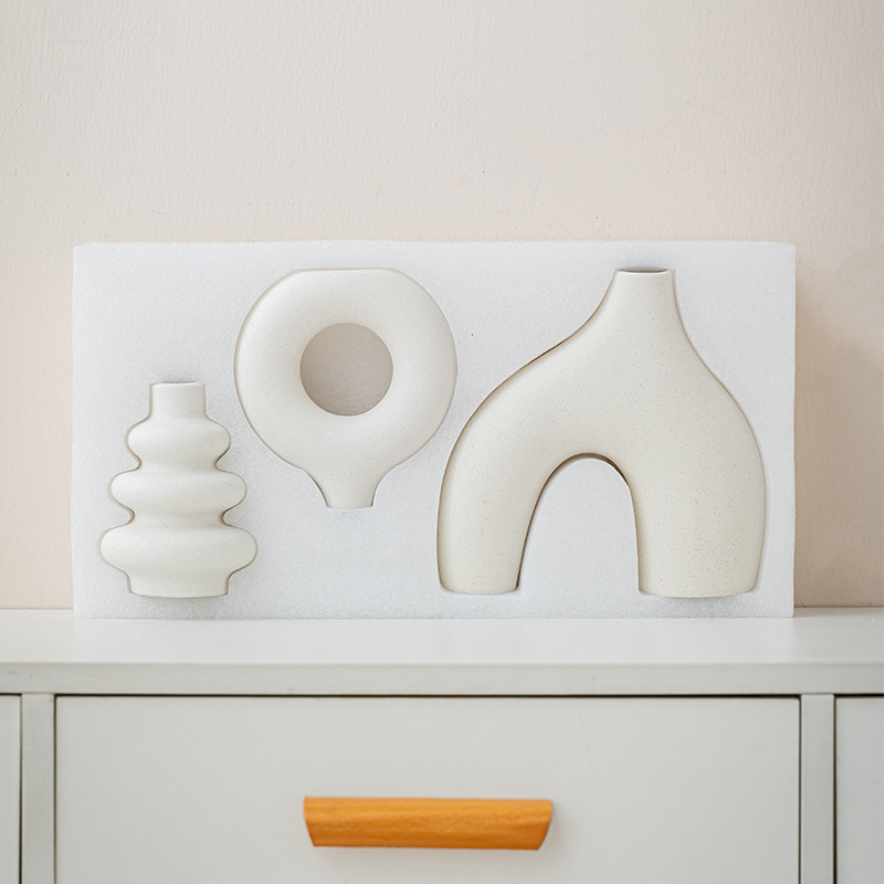 Jarrón de cerámica blanca de tres piezas de estilo bohemio jarrón redondo de diseño geométrico juego de asador nuevo jarrón