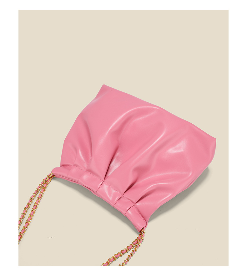 2024 Wandering New Xiaoxiangfeng Garbage Mother Chain Fashion Large Capacity Tote One Shoulder Commuter Bag Tide_voghion.com