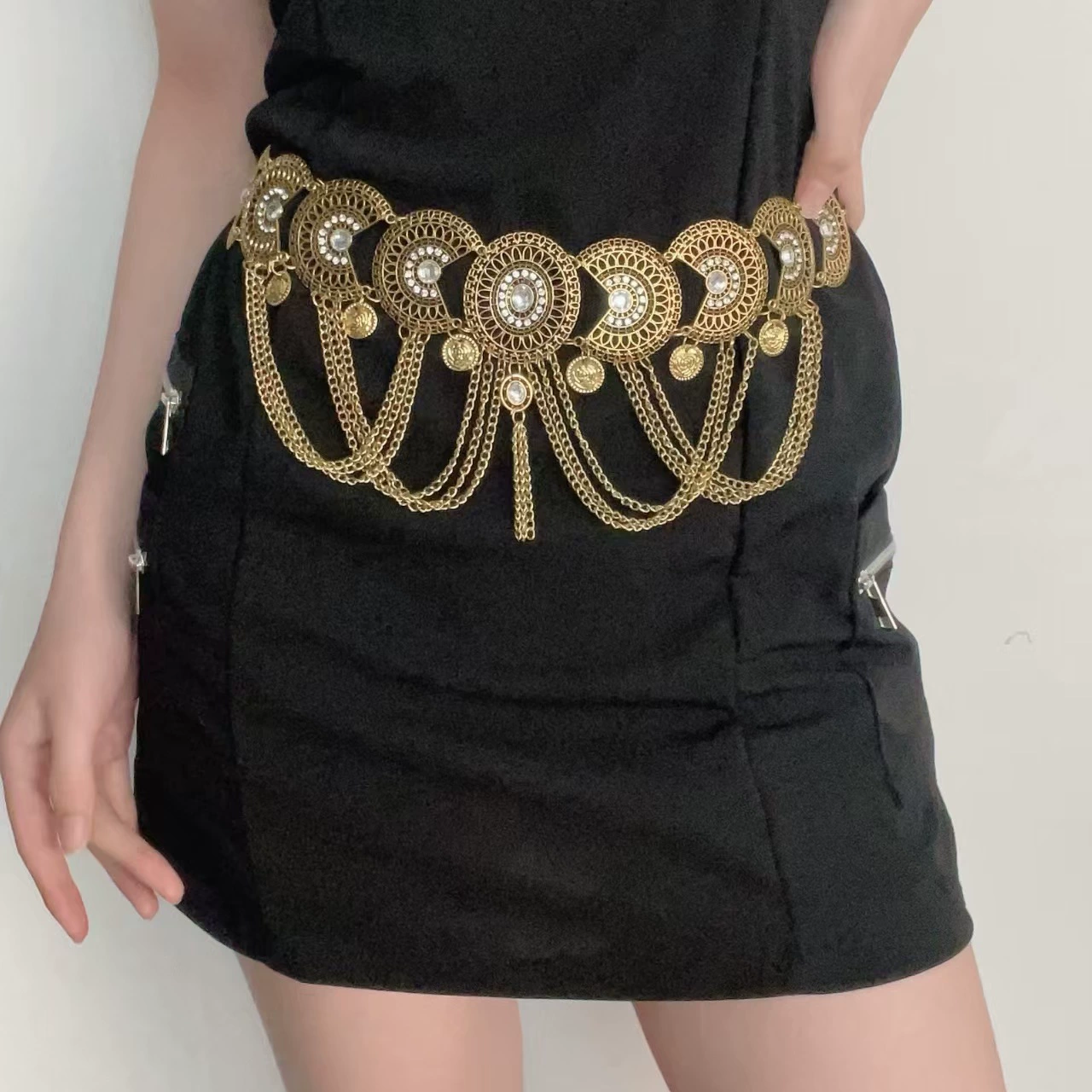 Retro chain with tassels, long coins, sophisticated accessory, high-quality style