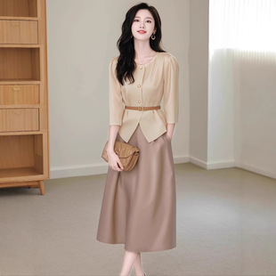 ���b����һ�����}ϵը�֚��|Ů�񷶸߼���С���L�������Ů�b���b