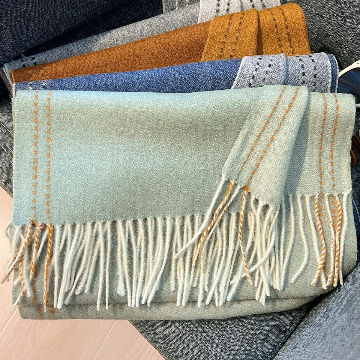 Doppelseitiger Damen Schal Aus Kunstkaschmir Für Den Winter_voghion.com