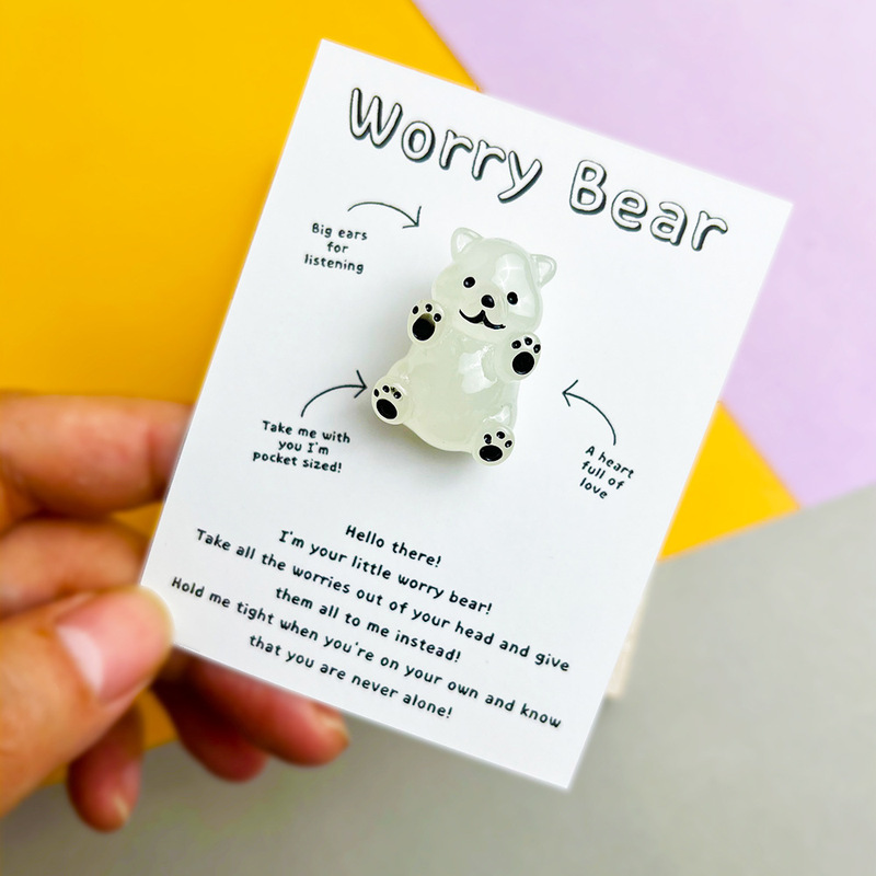 跨境Worry Bear 有趣担忧熊安慰卡 可爱夜光北极熊树脂口袋拥抱卡|undefined