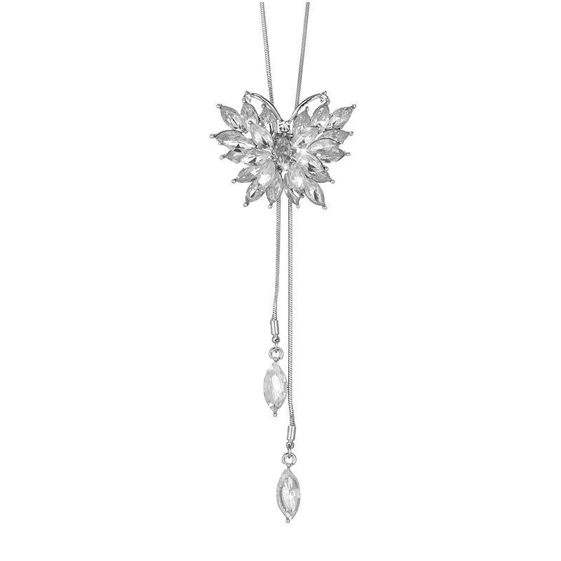 Cadena de suéter con diseño de mariposa de cristal y diamantes, larga y versátil, para otoño e invierno, collar de moda de lujo ligero para mujer, accesorios con diseño de diamantes, venta al por mayor. image 7