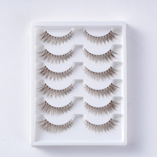 ���Q�������b��ɫ����ë��β���L�ֹ���Ȼ����͸��������y�۽�ë