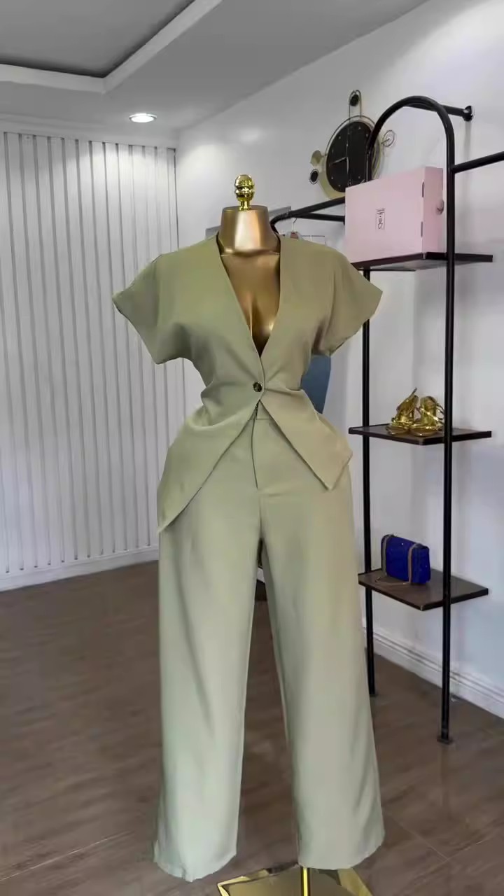 Summer Women's Solid Color Suit Short Sleeve Single Button Top Straight Leg Pants Set American Style Polyester_voghion.com