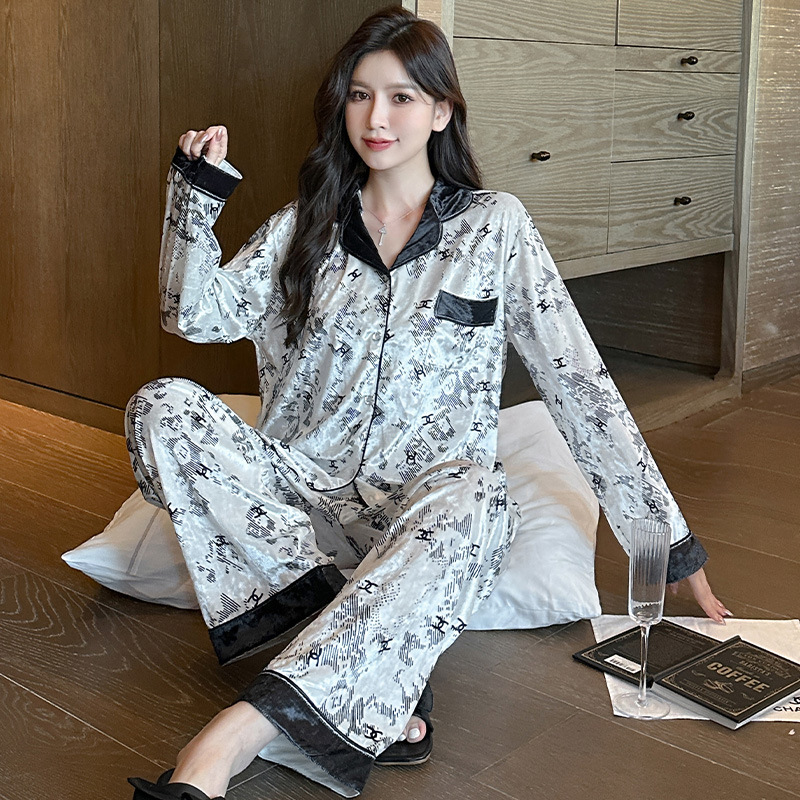 Luz de lujo de gama alta estilo pijamas de las mujeres de terciopelo de oro solapa cardigan más el tamaño de manga larga de otoño e invierno dulce casual ropa de casa traje