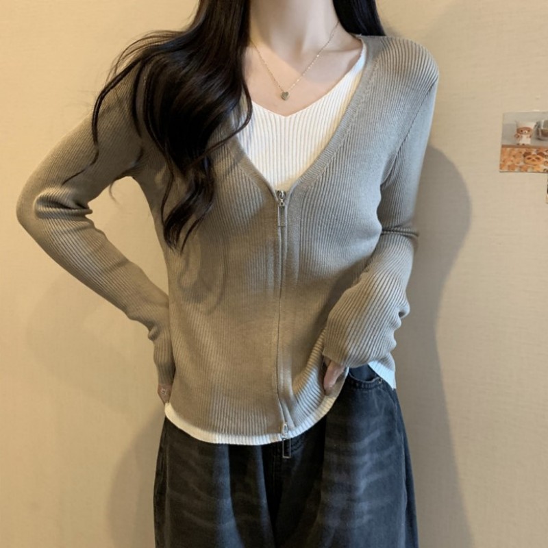 2023 Primavera y Otoño nuevo falso de dos piezas con cuello en V de manga larga de punto exterior de punto superior de las mujeres de la cremallera de moda suéter fino image 3