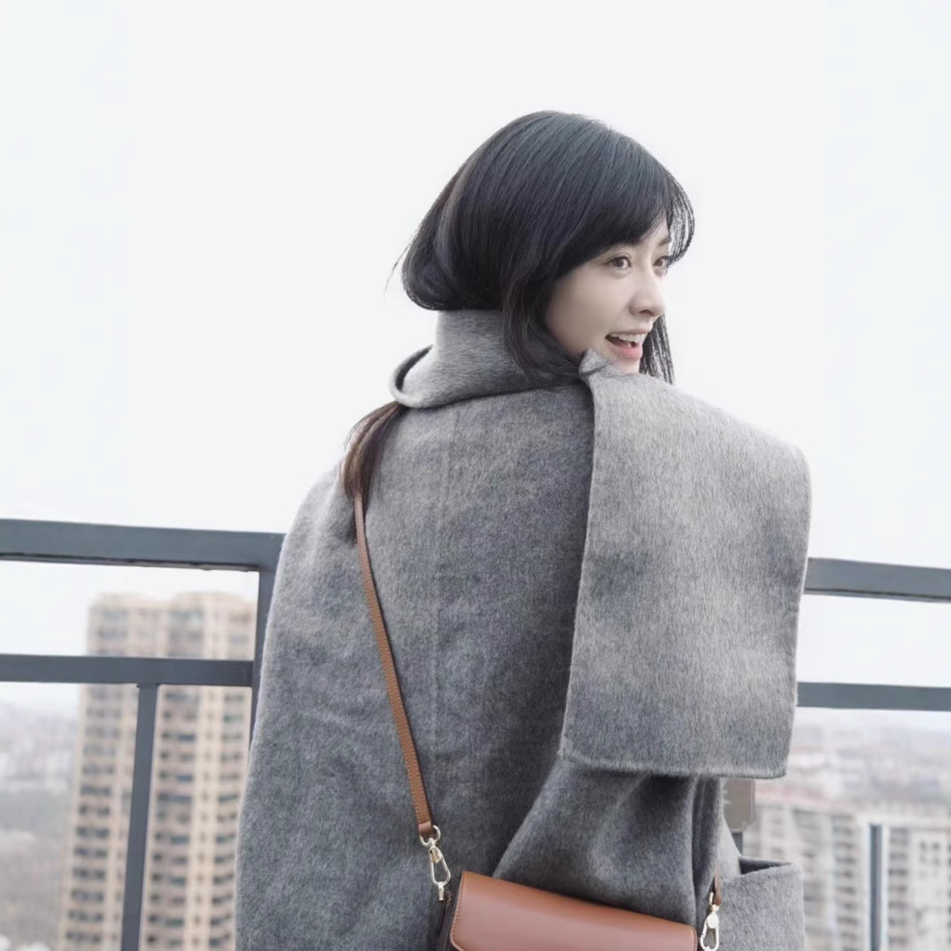 2024 가을 겨울 새 울 카멜 벨벳 한손 긴 스카프 코트 빛 럭셔리 여성용 코트