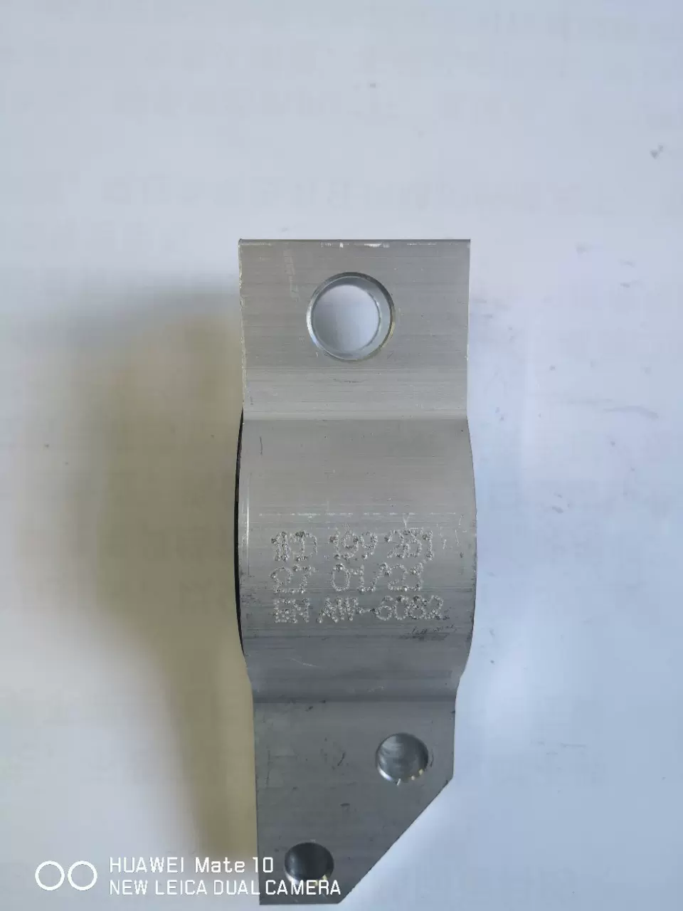 速腾三角臂铝支架