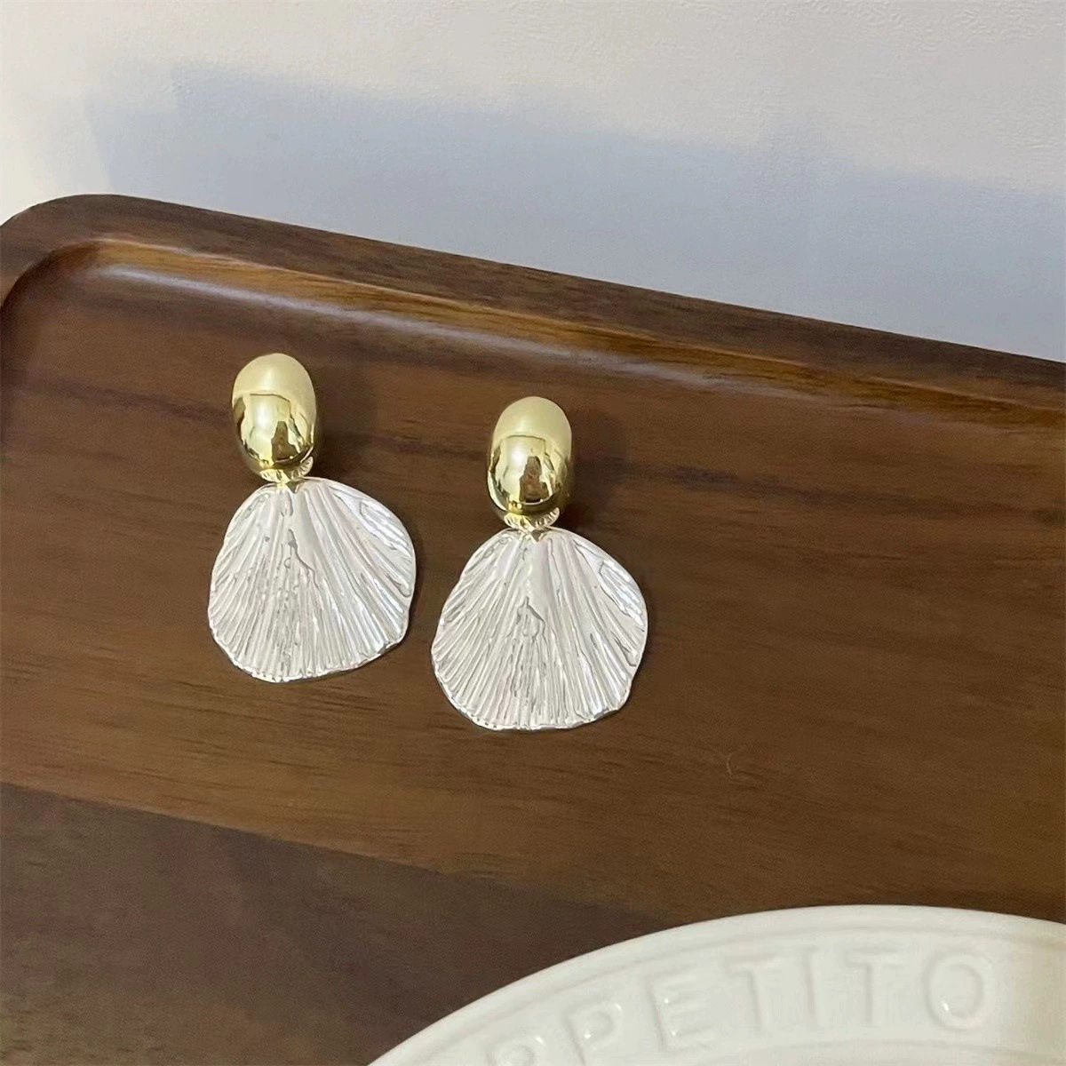 Серебряная игла, металлические модные серьги, серебро 925 образец, простой и элегантный дизайн, интернет-знаменитость, стиль высокого качества