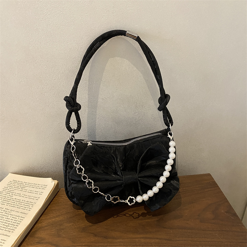 Borsa a tracolla donna con perle ricamate e catena elegante_voghion.com
